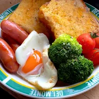 休日のチーズトースト🧀