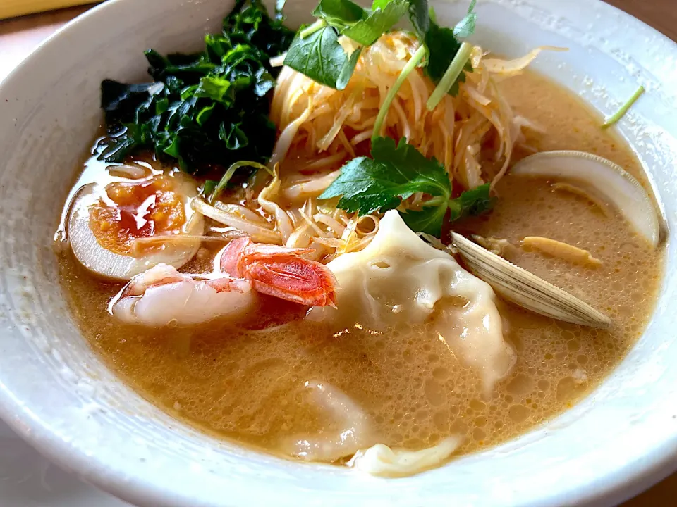 辛ネギ魚骨味噌ラーメン|もちもちさん