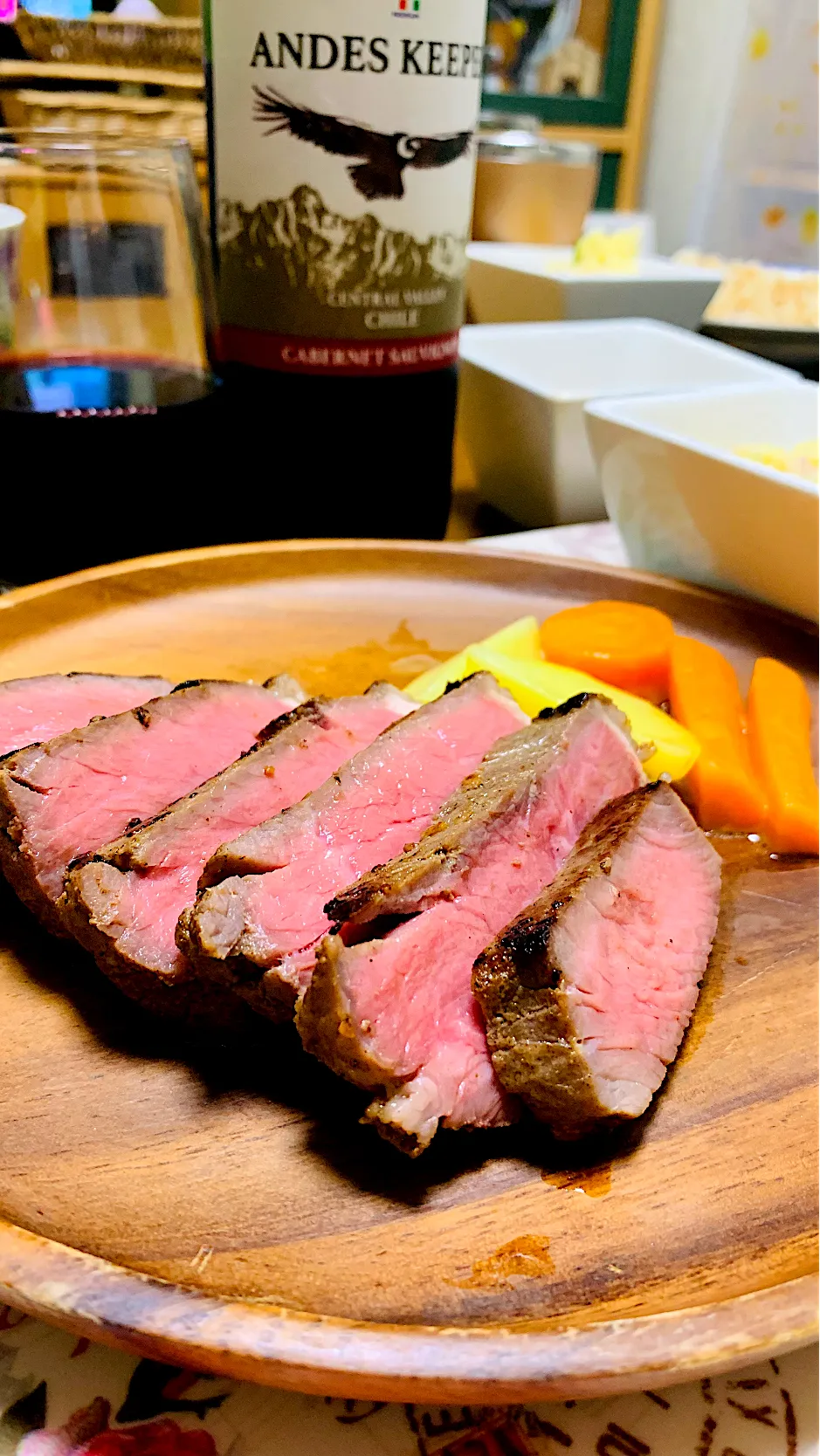 赤身サーロインステーキ。炊飯器で柔らか〜い🥩💕|ちはるさん