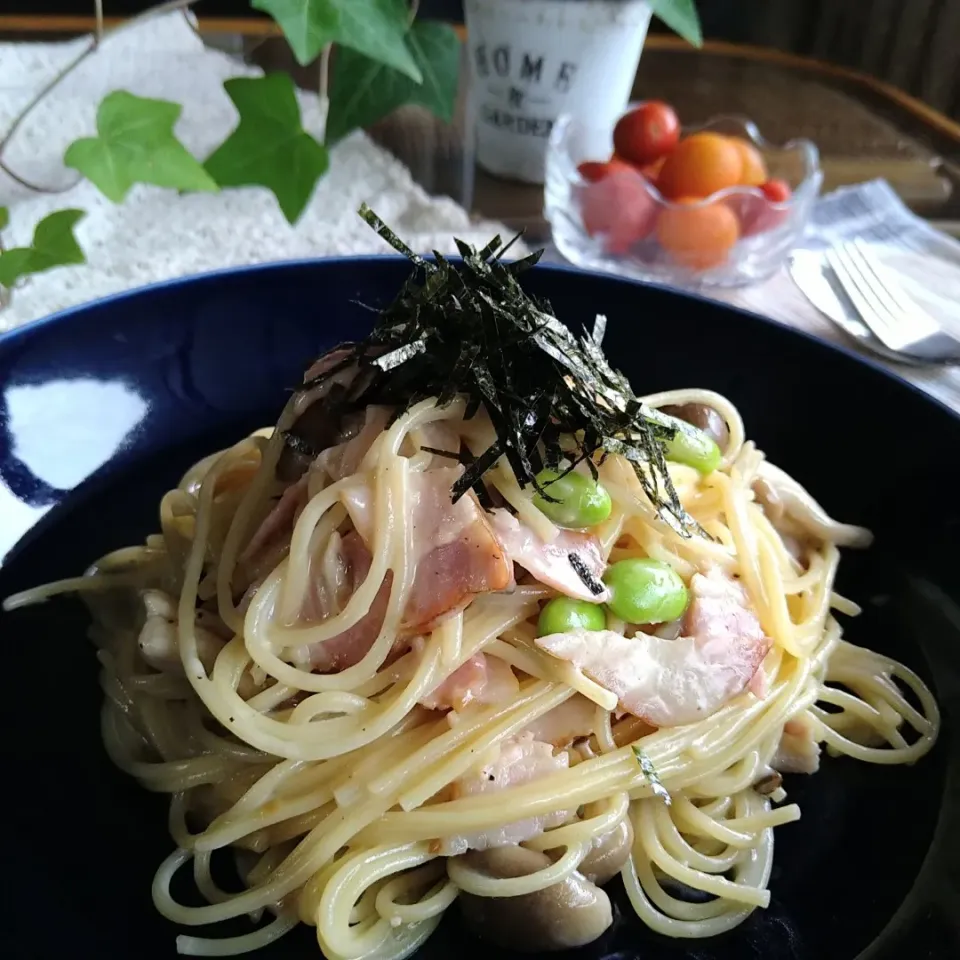 ベーコンとしめじのオイスタークリームパスタ|とまと🍅さん