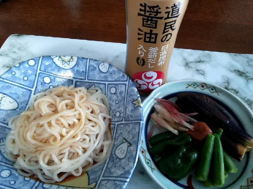 ぶっかけうどん！夏野菜と一緒に|秀美«シュウビ»さん