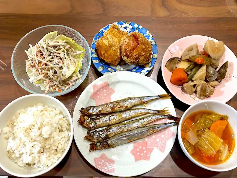 ししゃも　余り野菜のトマトスープ　筑前煮　からやまの唐揚げ　ごぼうサラダ|おさむん17さん