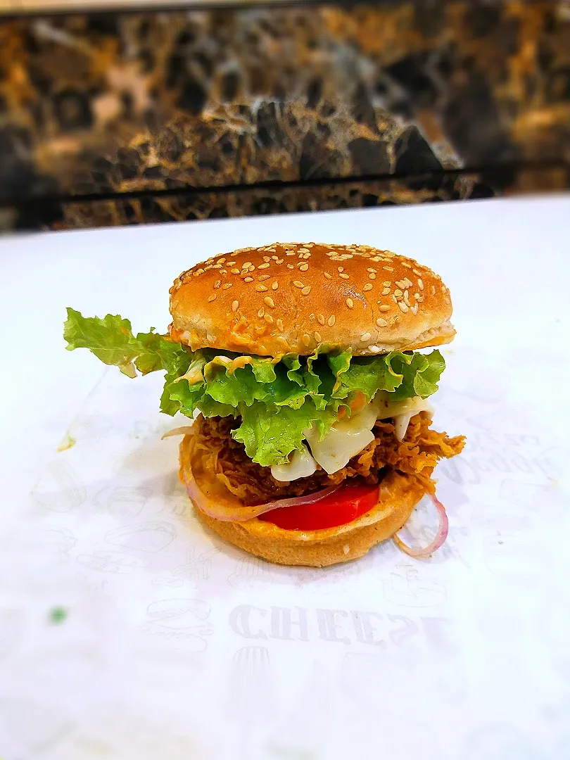 crispy chicken Thai cheese burger|Muhammed Shumailさん