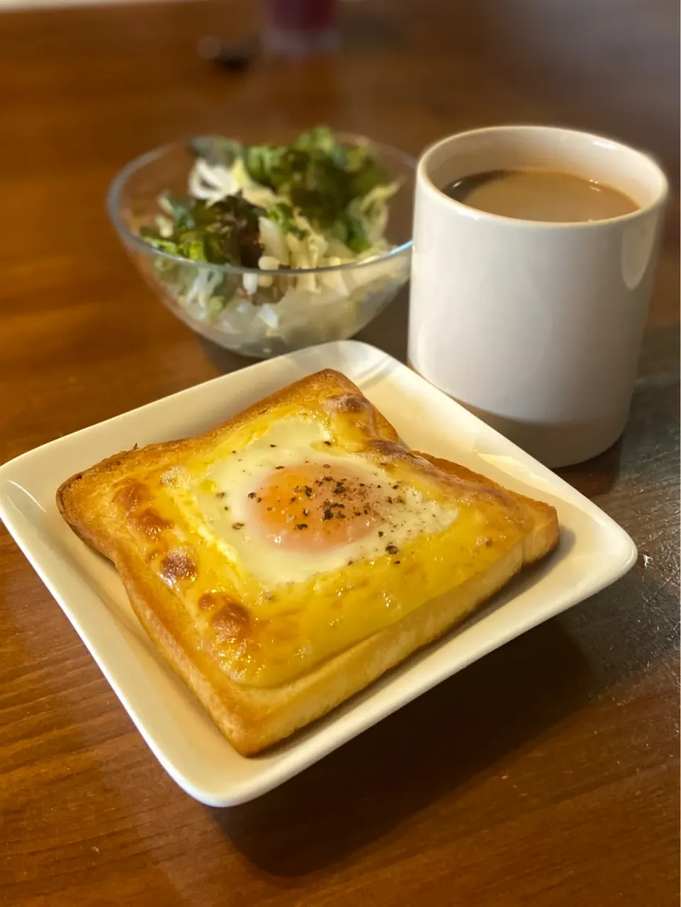 7/18の朝食　いつもの目玉焼きトースト！|yoneさん