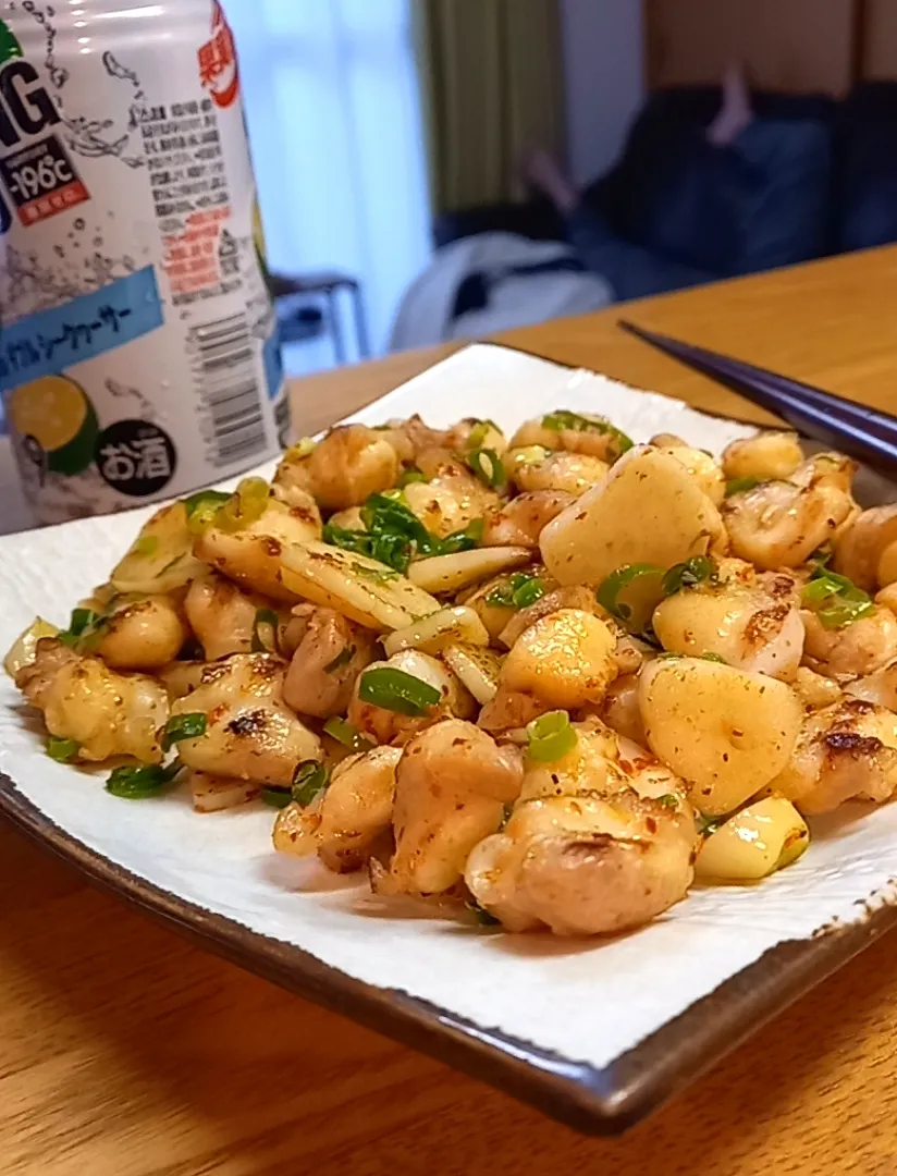 鶏ひざ軟骨のﾋﾟﾘ辛にんにく炒め|まりおさん