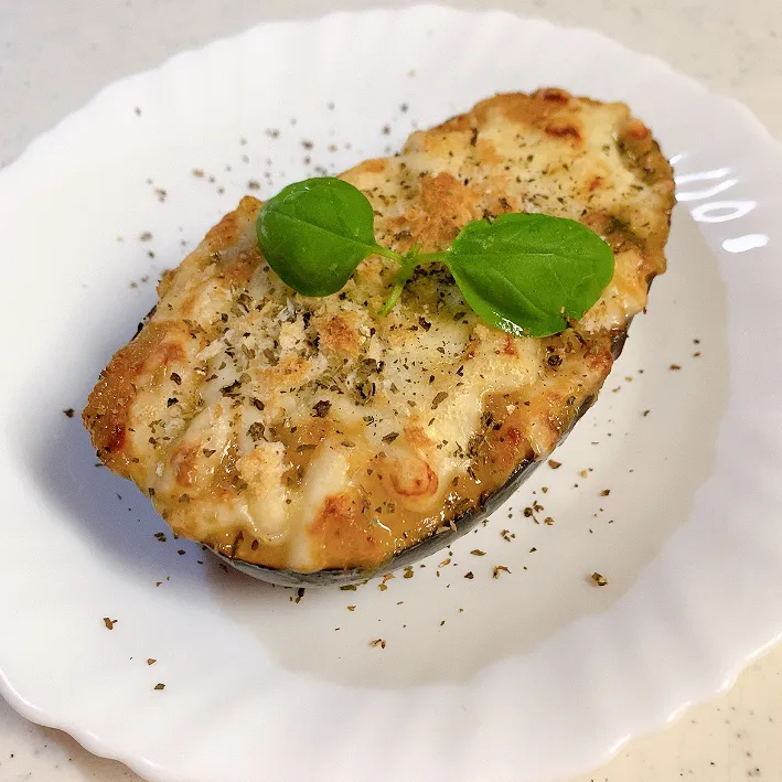 ベイ茄子のバジル入り味噌チーズ焼き|chiemiさん