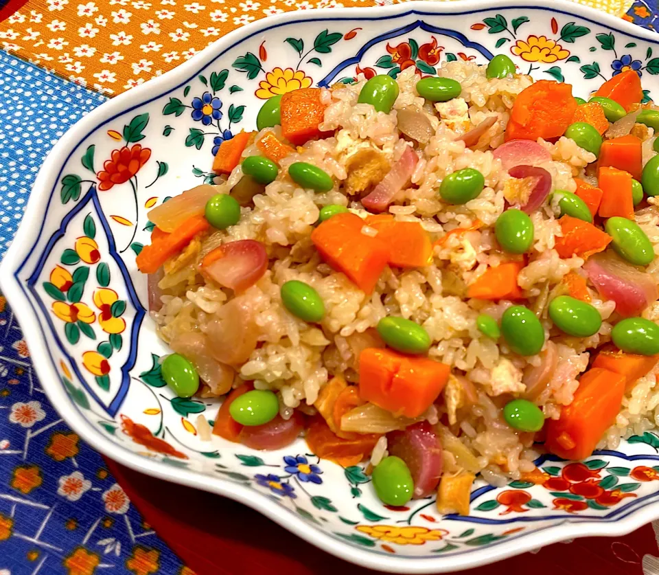 Snapdishの料理写真:母子作成、炊き込みご飯😋|Flowerさん