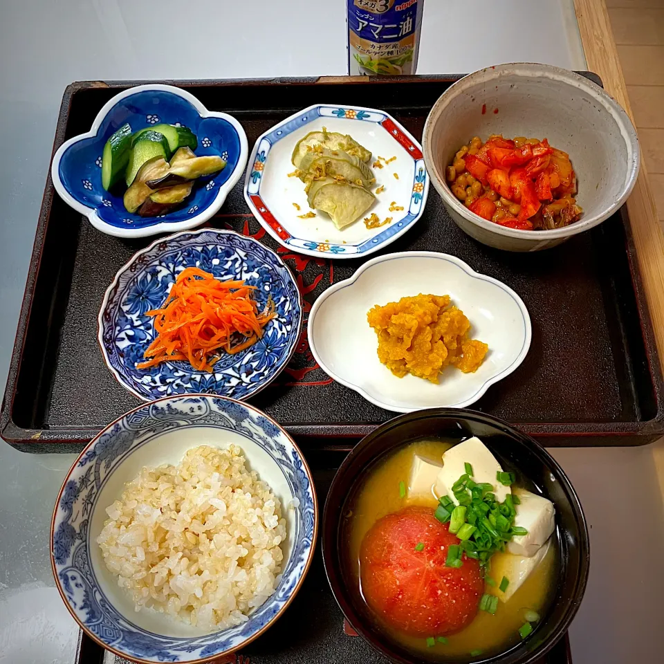 Snapdishの料理写真:朝ご飯は野菜いっぱい|ゆうこりんさん