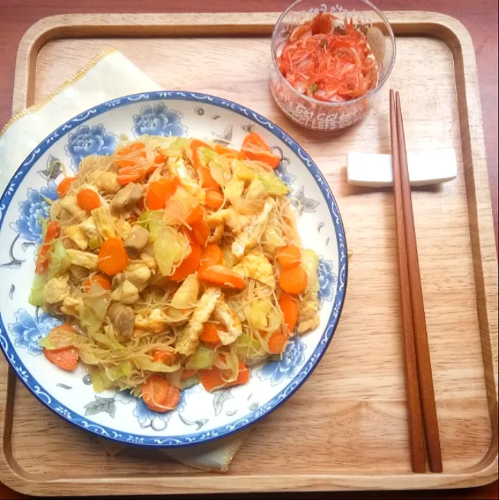 Stir-Fried Rice Vermicelli|Shwe Htetさん