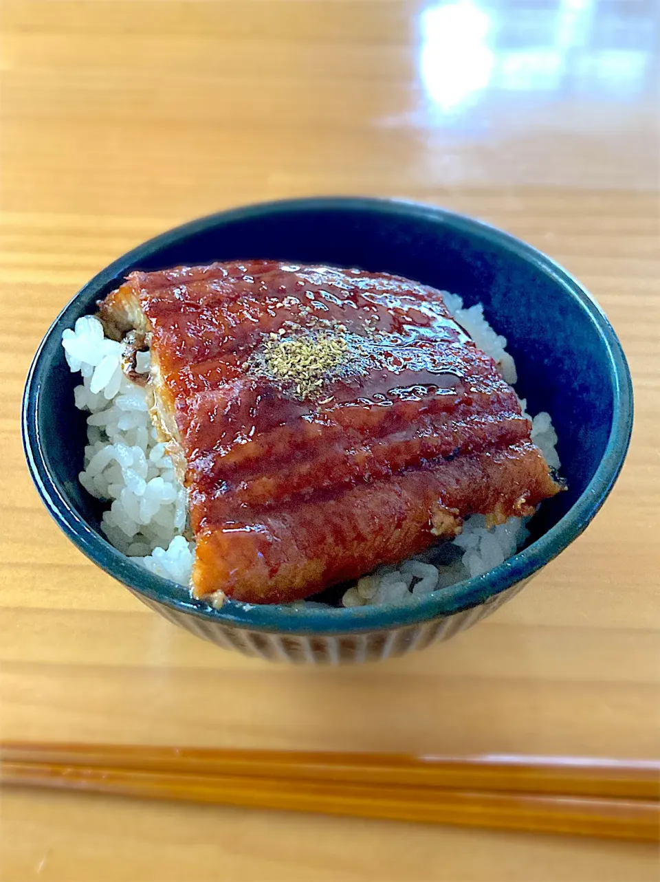 チョイ丼。うなぎ。|デコさん