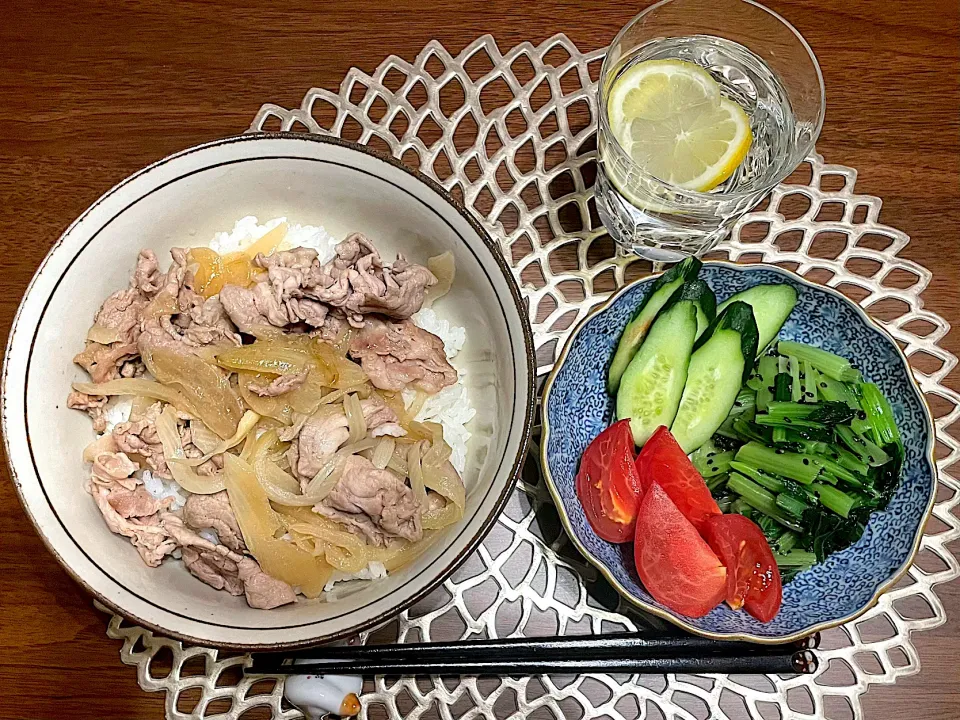 お肉の日のお夕飯🐷|みーぬさん