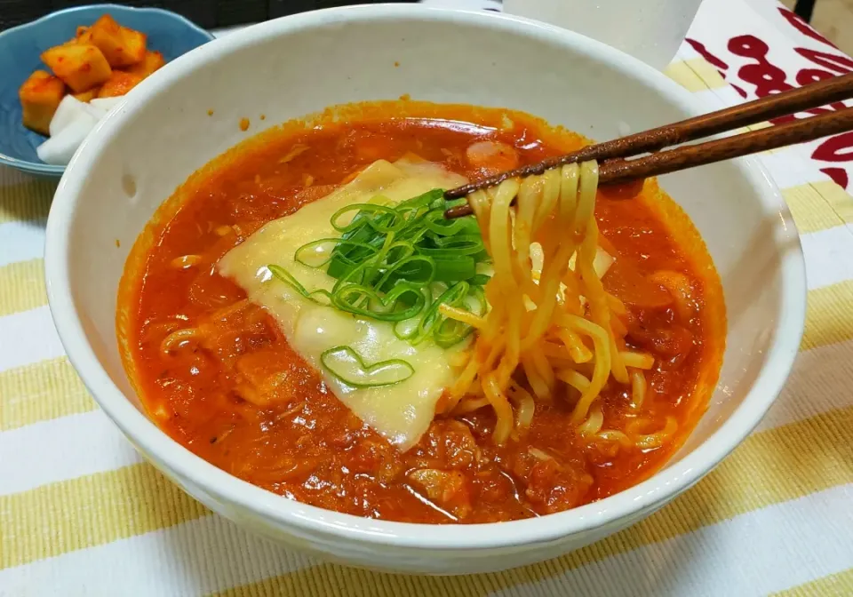 ひとり暮らしの夜ごはん
トマトラーメン|keeijnsさん