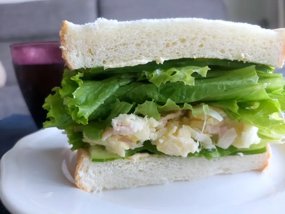 自家製ポテトサラダでサンドイッチ|しあるさん