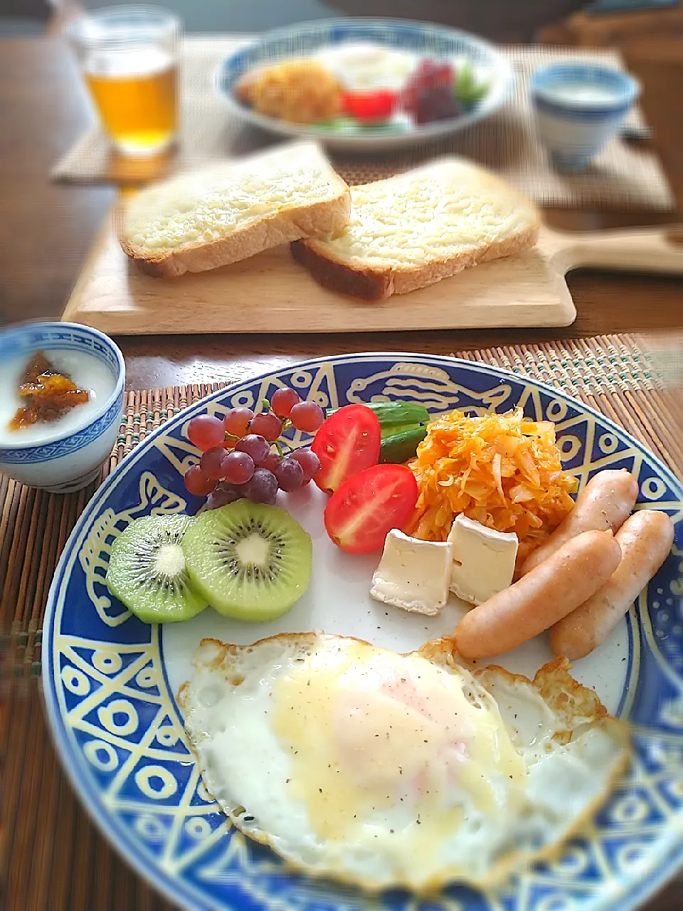 朝ごはん🌅！|まめころさん