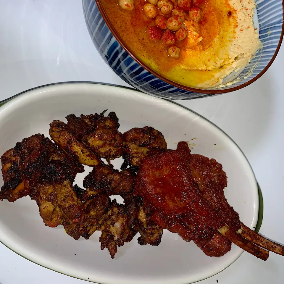 Shawarma Chicken and Tandoori Lamb Chops with Hummus シャワルマチキンとタンドリーラムチョップとフムス|Tiffinさん