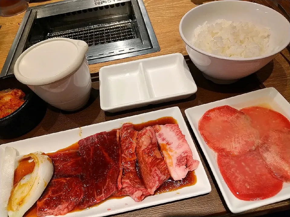 ☆今日のお昼ごはん☆　焼肉ライクで焼肉|hamamaさん