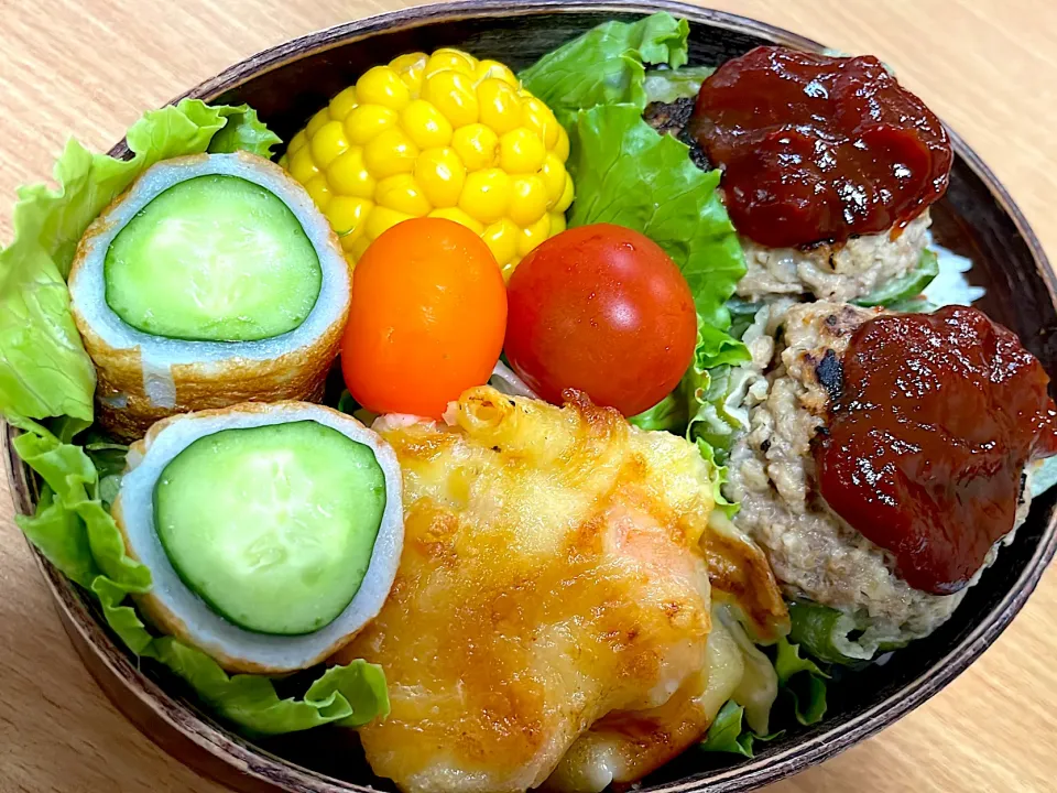 ピーマンの肉詰め＆エビグラタン弁当|ちかちかさん