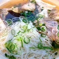 Snapdishの料理写真:真鯛のあらの、すまし汁煮麺ゆず風味|ganmoさん