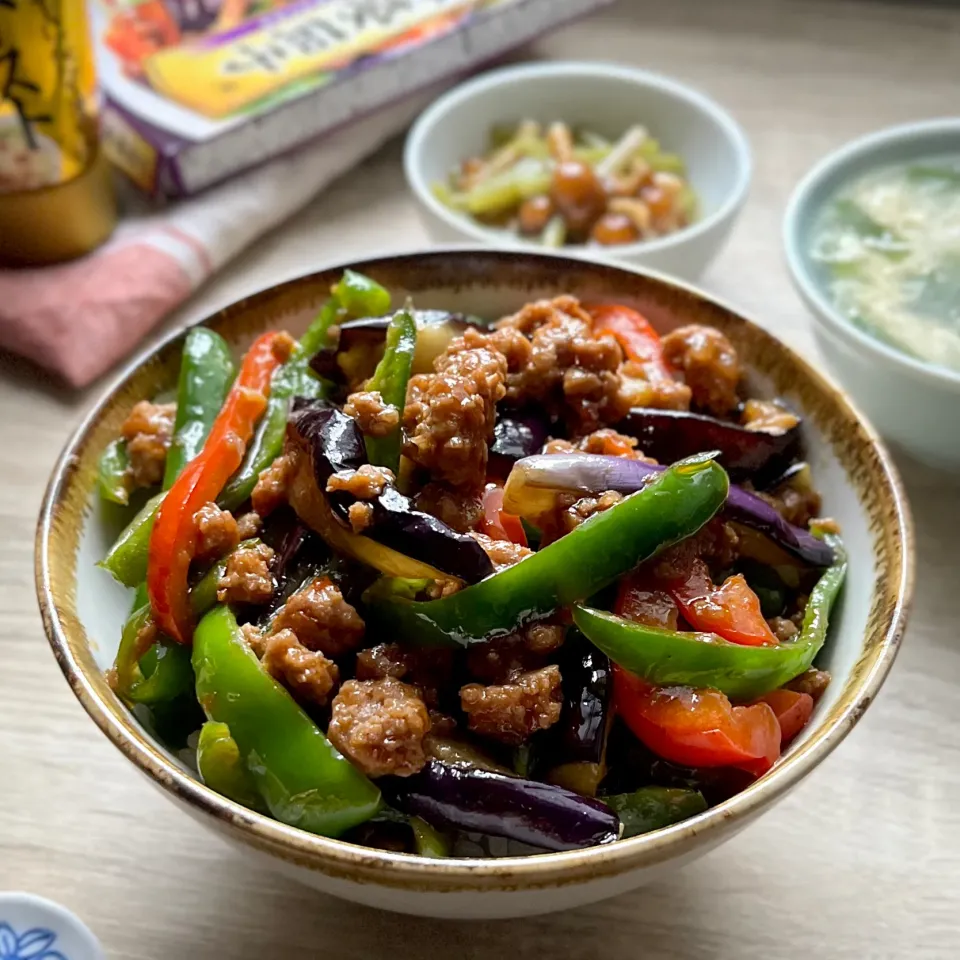 勝ち飯®スタミナ丼 麻婆茄子ピー丼＆ニラのかき玉スープ|まる(丸大豆)さん