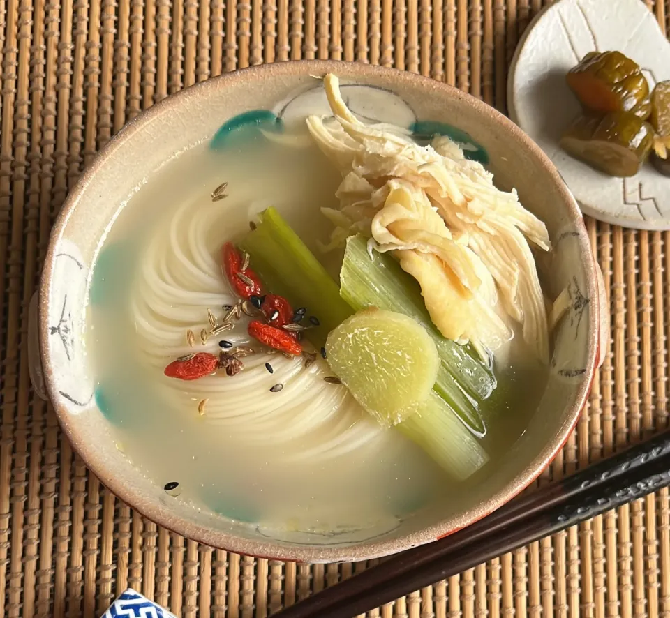 夏だからこそ参鶏湯風素麺|エコル　ピコさん