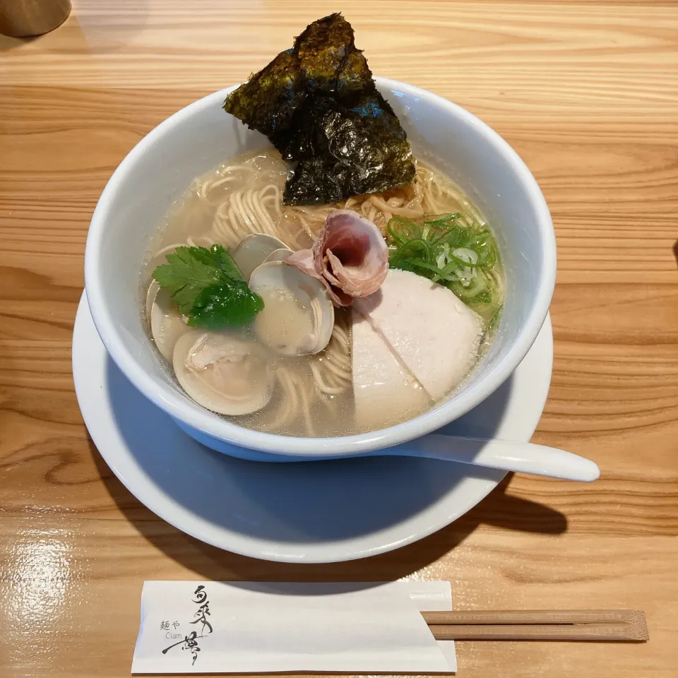 貝出汁らぁ麺　白絞り醤油🍜|ちゃみこさん