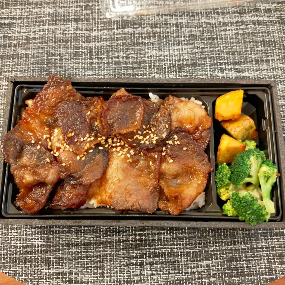 焼肉弁当|うりさん