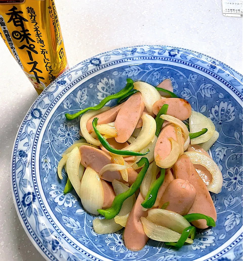 Snapdishの料理写真:魚肉ソーセージと野菜炒め|つるひめさん