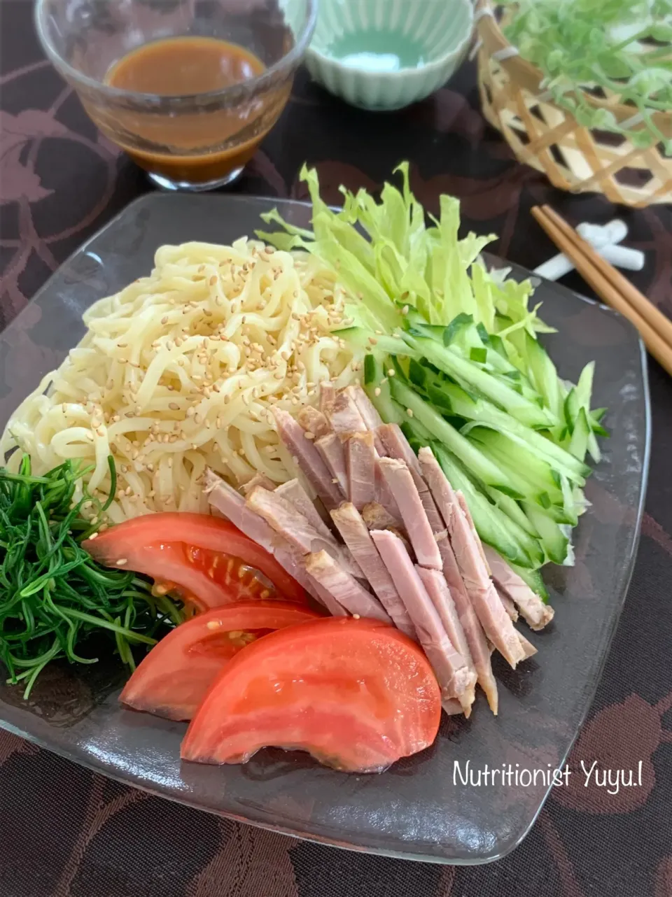 自家製焼き豚の胡麻ダレ冷やし中華|ゆーこどんさん