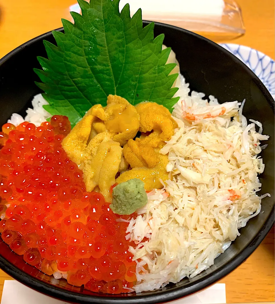 札幌場外市場の三色丼❤️|がおりんさん