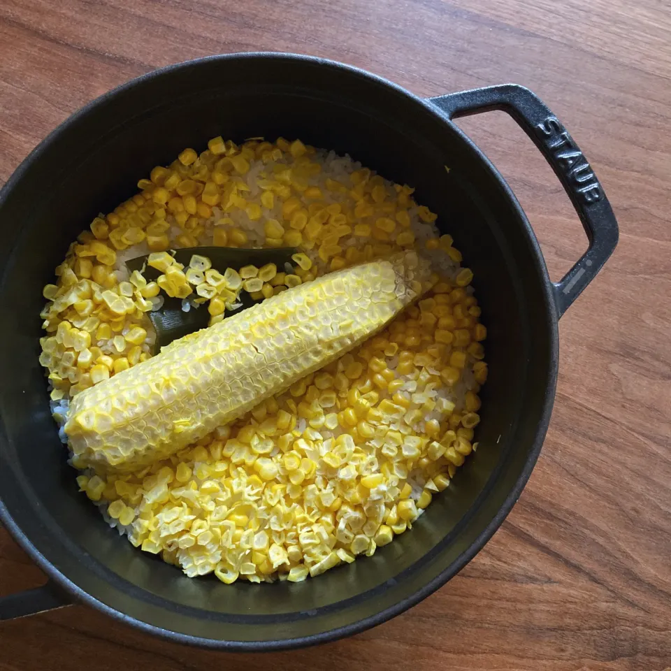 とうもろこしご飯【STAUB】|izoomさん