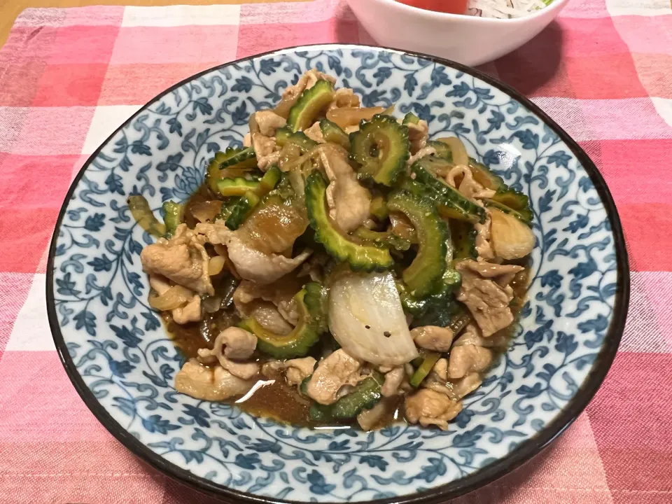 ゴーヤと豚バラの甘辛味噌炒め|ハルのただ飯さん