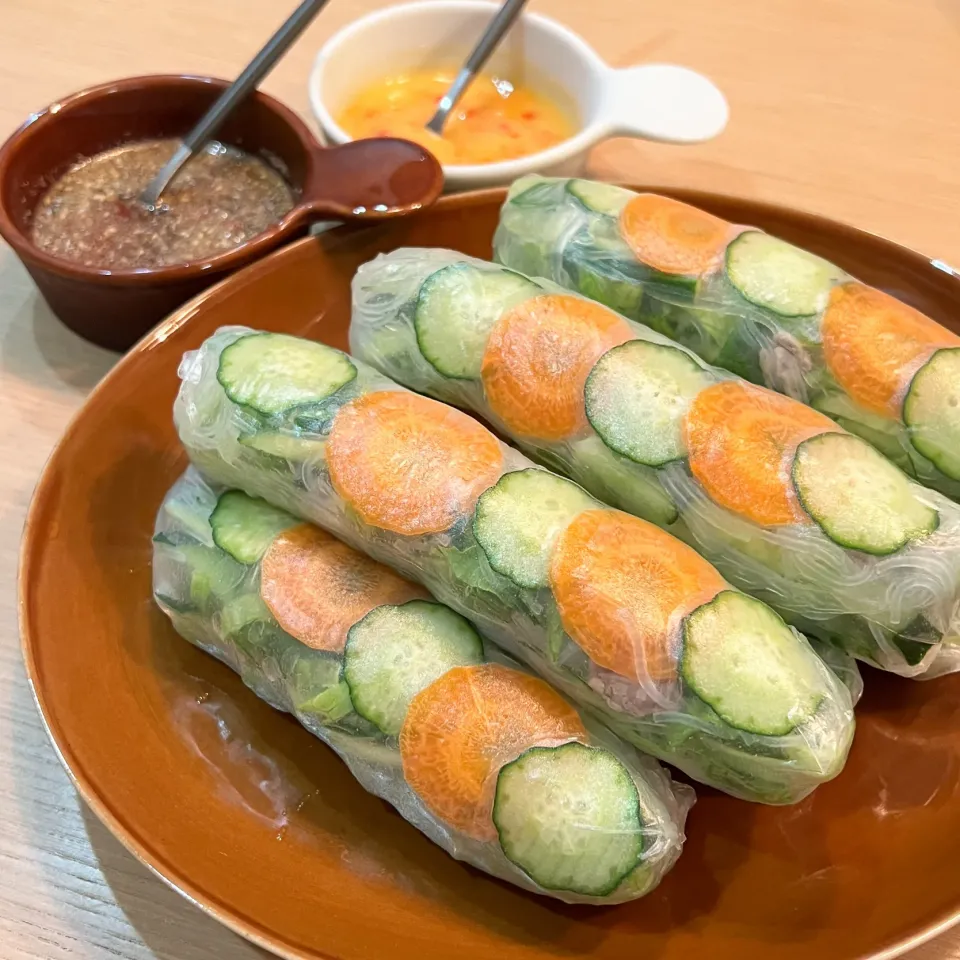 Snapdishの料理写真:今日の古川家ごはんは、久しぶりの生春巻き〜♡♡♡|料理研究一家「古川家」さん