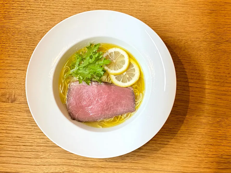 冷やし牛塩ラーメン|颯爽の遊び場さん