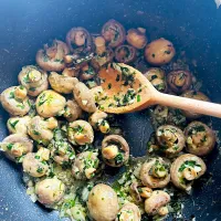 Garlic & herbs mushrooms|hitjeviさん