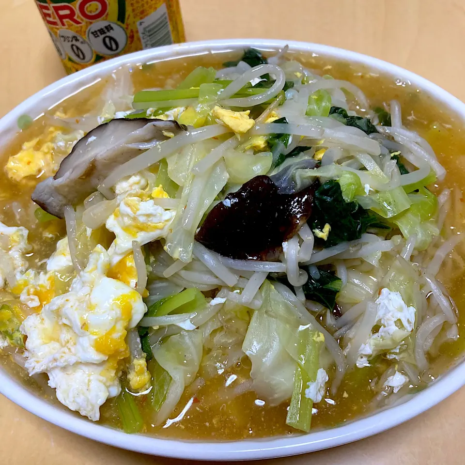 Snapdishの料理写真:単身赴任中の男飯(野菜餡かけそば)|おおもりの星さん