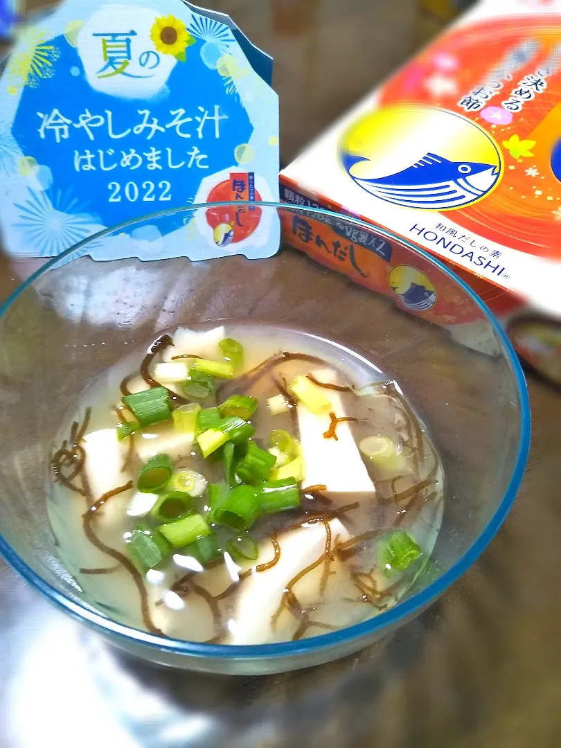 豆腐ともずくと青ねぎの冷やし味噌汁|はるなつ母さん