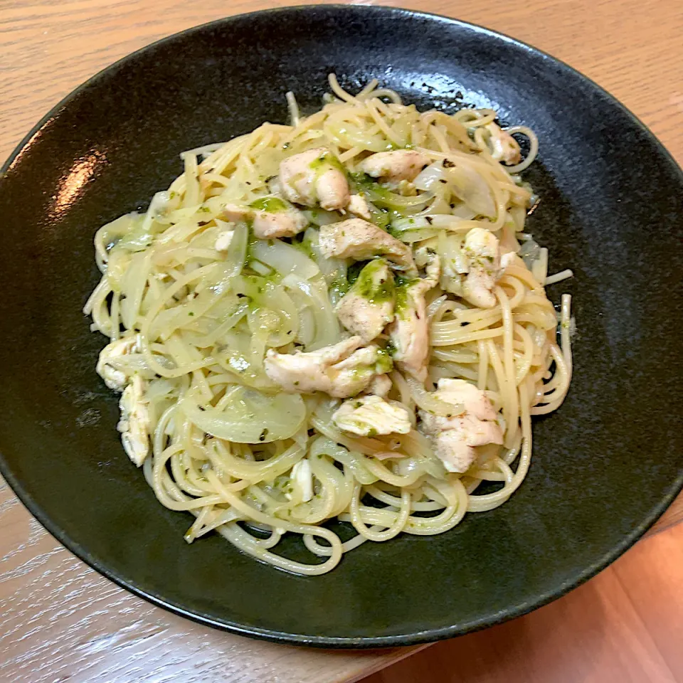 ササミと玉ねぎのパスタ|Kojiさん