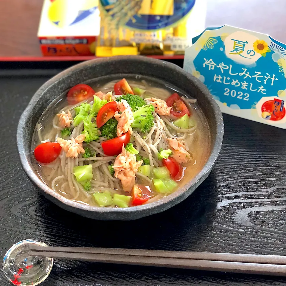 冷汁ぶっかけそうめん♪夏の味噌汁はじめした〜焼きあご出汁と生姜がきいて美味しいです♪|笙　みかんさん