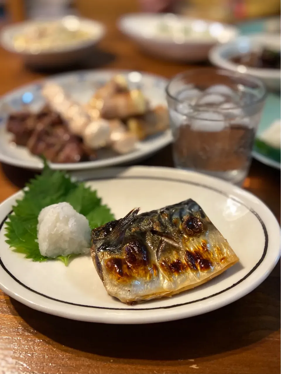 Snapdishの料理写真:7/30の夕食　鯖塩焼きと串焼き|yoneさん