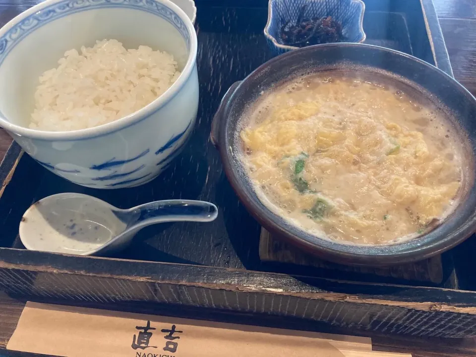 Snapdishの料理写真:湯葉丼 ¥1,100|Blue Moon Caféさん