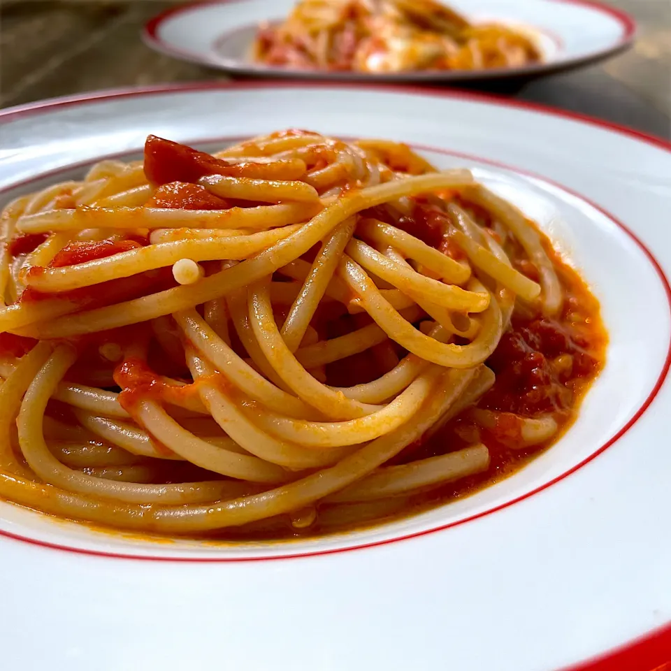 フレッシュトマトで作る🍅トマトとモッツァレラのパスタ|七海さん