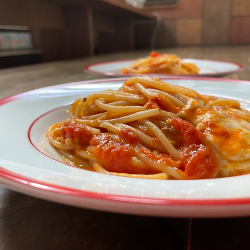 七海さんの料理 フレッシュトマトで作る🍅トマトとモッツァレラのパスタ|koji toyodaさん