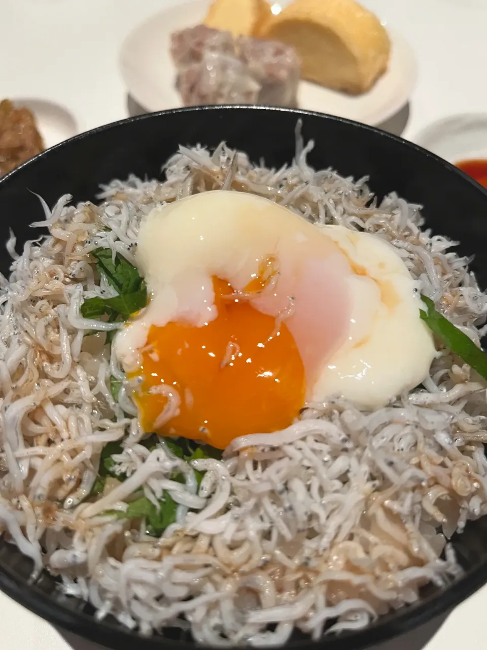 しらす丼…にハマる😂|女神さん