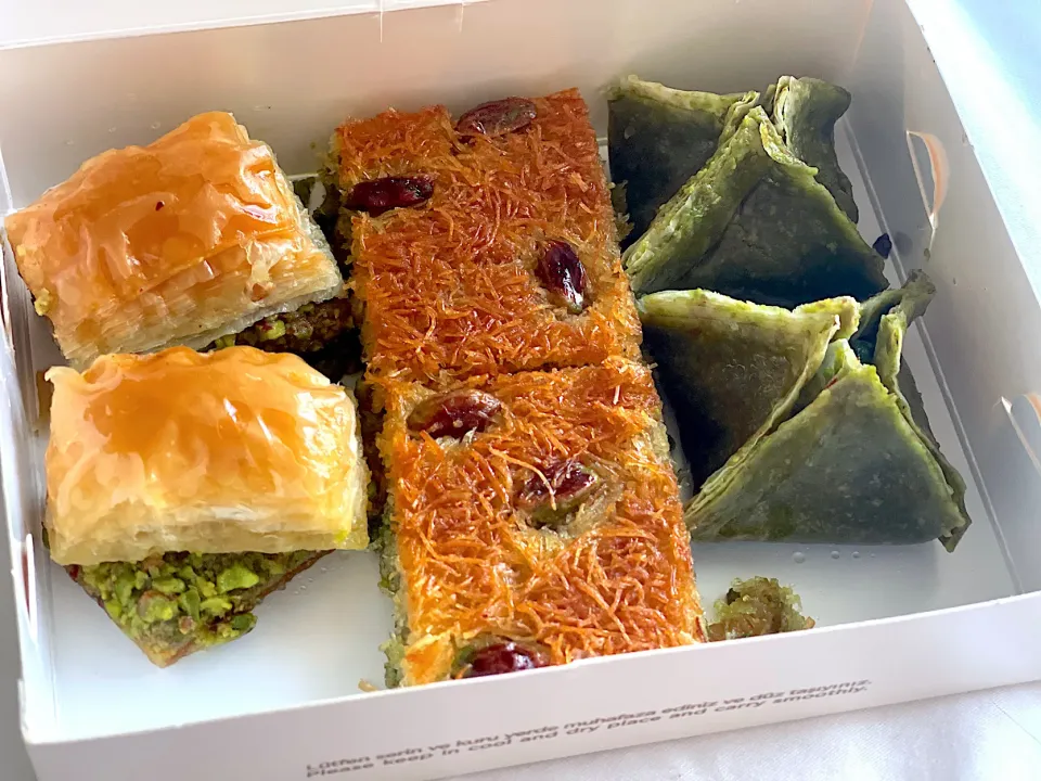 Snapdishの料理写真:Baklava|yeni kartikasariさん