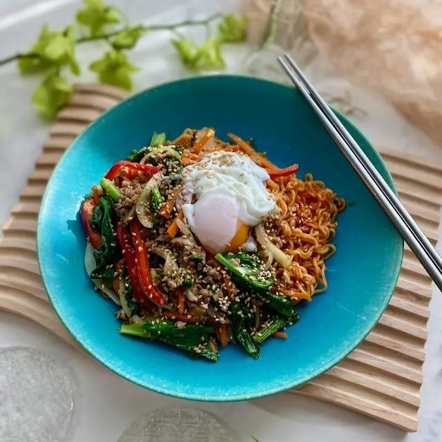 yukosobさんの夏休みのランチに！インスタントラーメンでビビン麺風 #楽天レシピ|楽天レシピさん