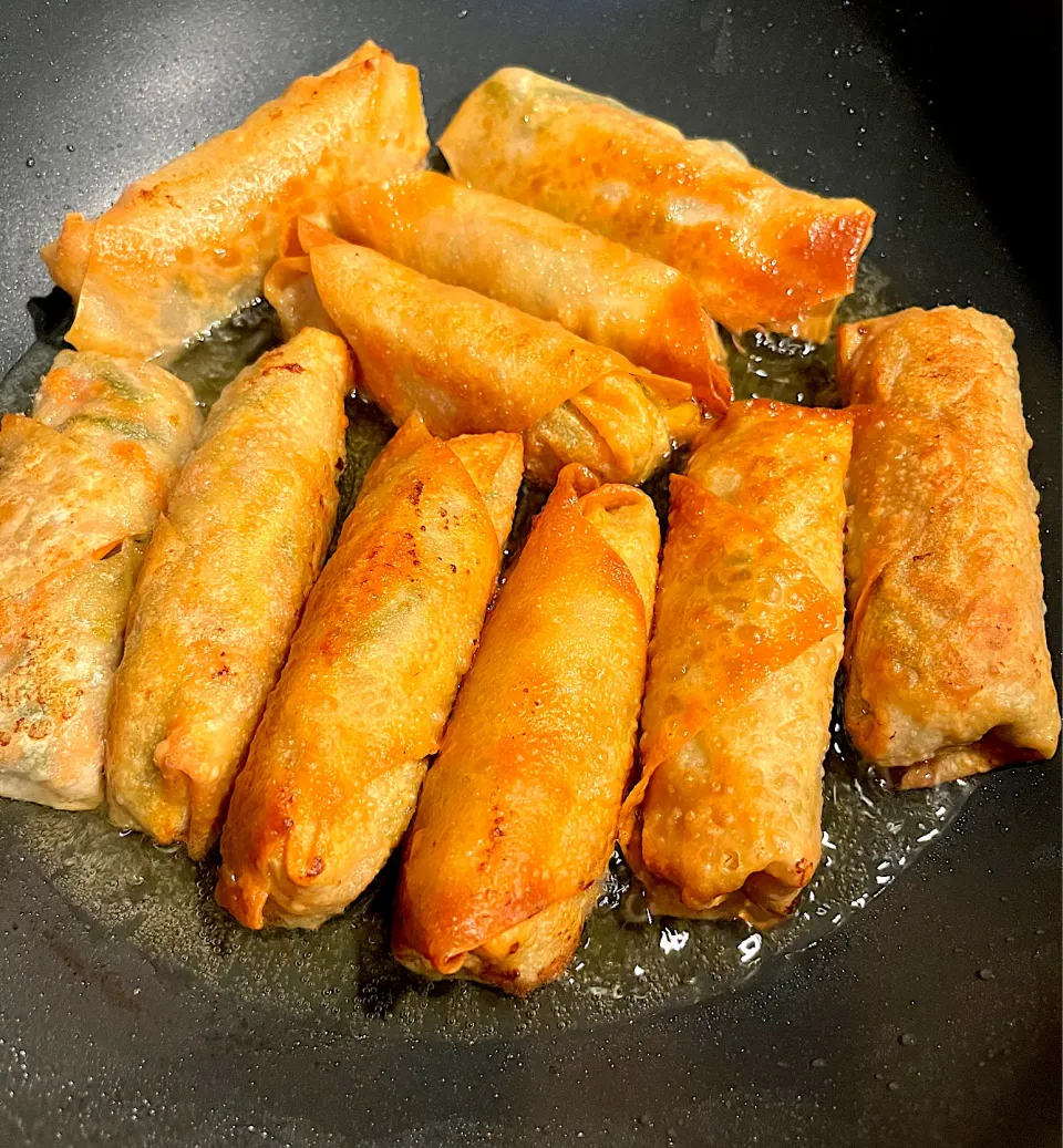 Snapdishの料理写真:Vegetable eggrolls - cabbage, carrots, sweet potatoes, yams, greenbeans , beans sprouts, onions, garlic, saute, cook halfway, cool it down , then wrap in eggrol|🌺IAnneさん