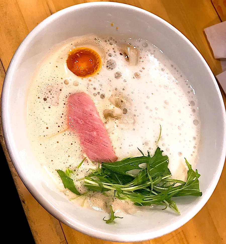 Snapdishの料理写真:【ふく流らーめん 轍 本町本店】|Beymax309🍜さん