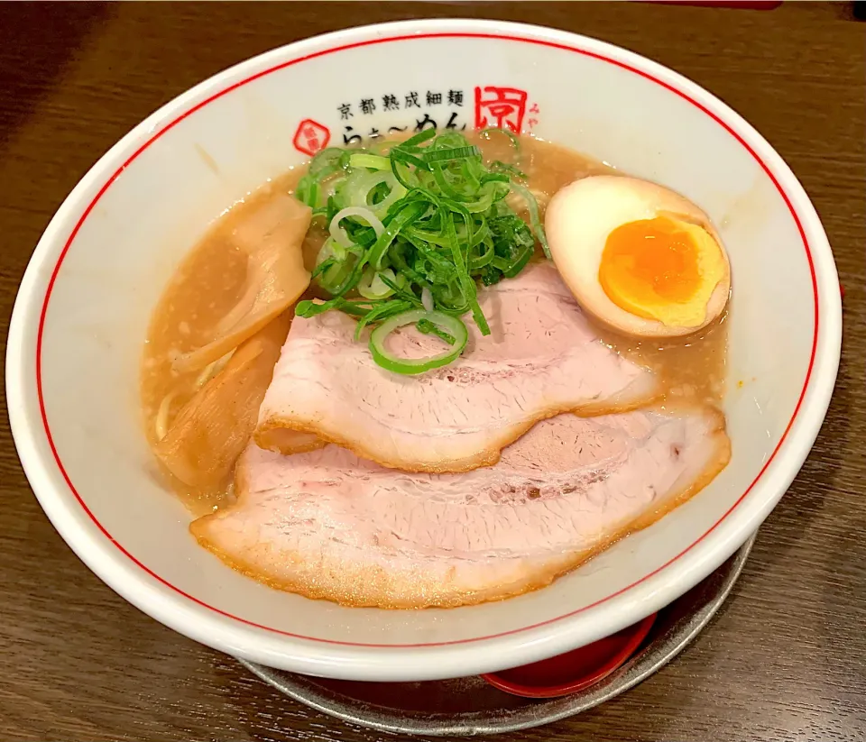 Snapdishの料理写真:【らぁ～めん京 祇園本店】|Beymax309🍜さん