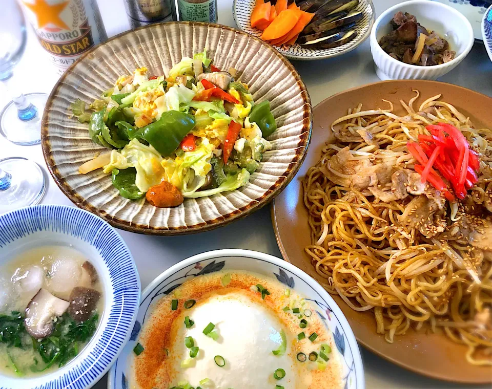 日田焼きそば風焼きそば　野菜炒め　朧豆腐のピリ辛豆乳鍋風　春菊と椎茸の冷やし味噌汁　糠漬け|じゅんさんさん