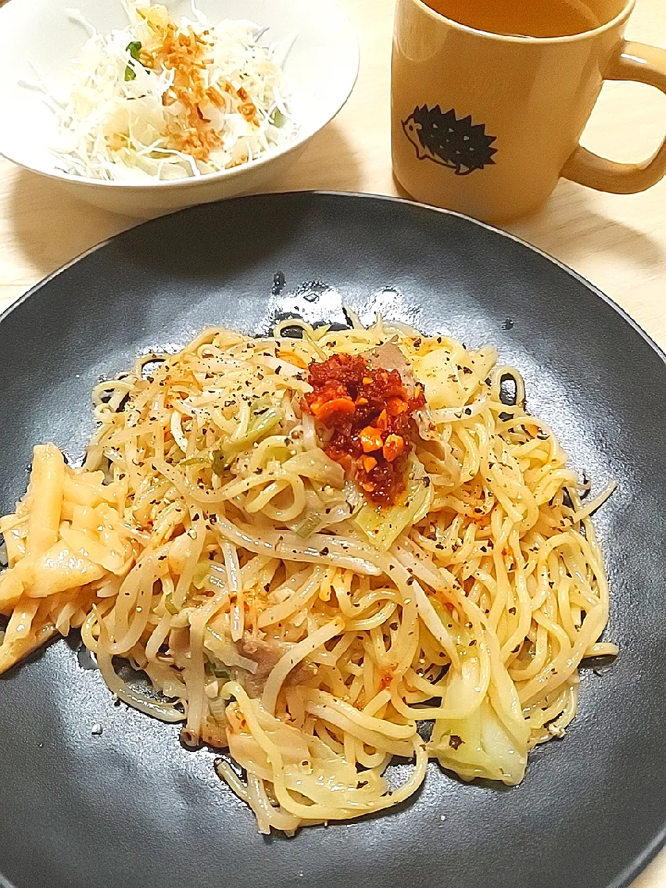 焼き油そば ＆ サラダ|すばるさん